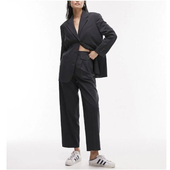 NEW TOPSHOP NORDSTROM Black Tailored Oversized Blazer With Twisted Sleeve Size 6 - Picture 7 of 7